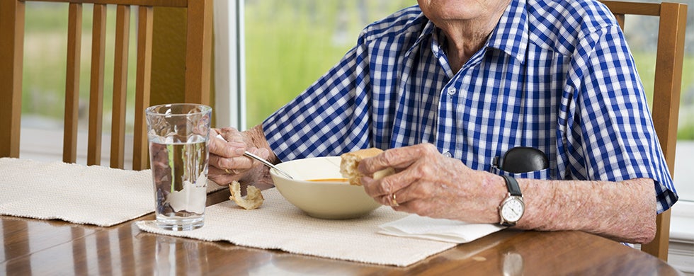 Prévenir la dénutrition personne âgées 