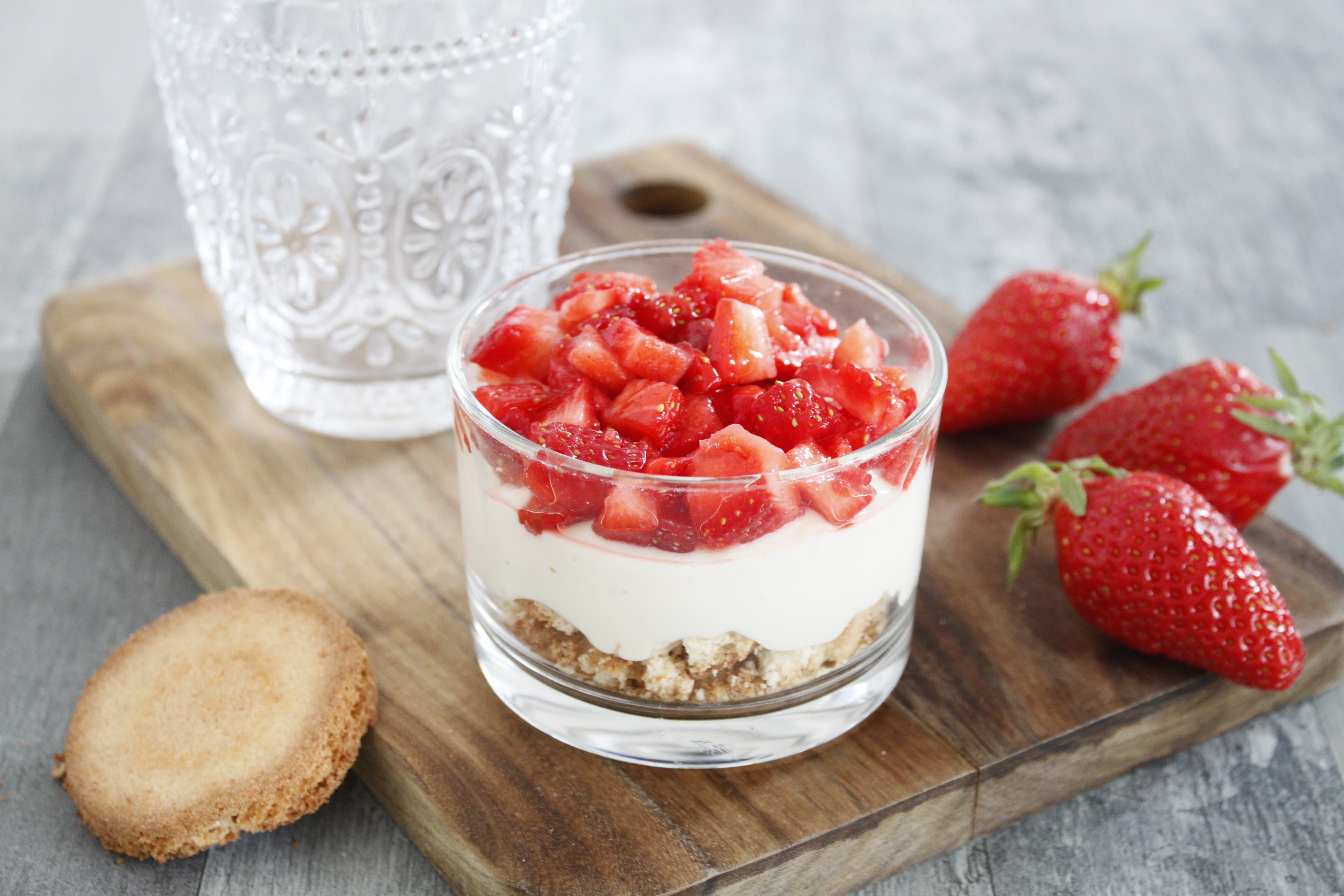 Verrine façon tarte aux fraises | Nestlé Health Science